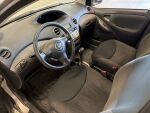 Toyota Yaris 2005 Hopea