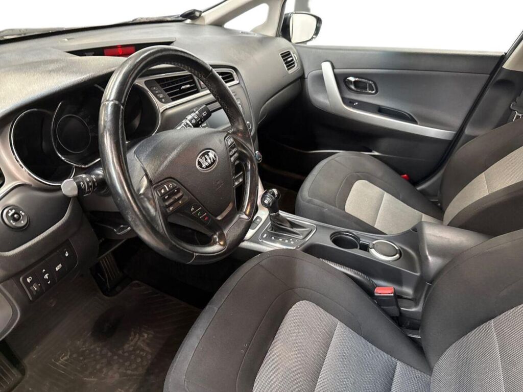 Kia Ceed 2016 Musta
