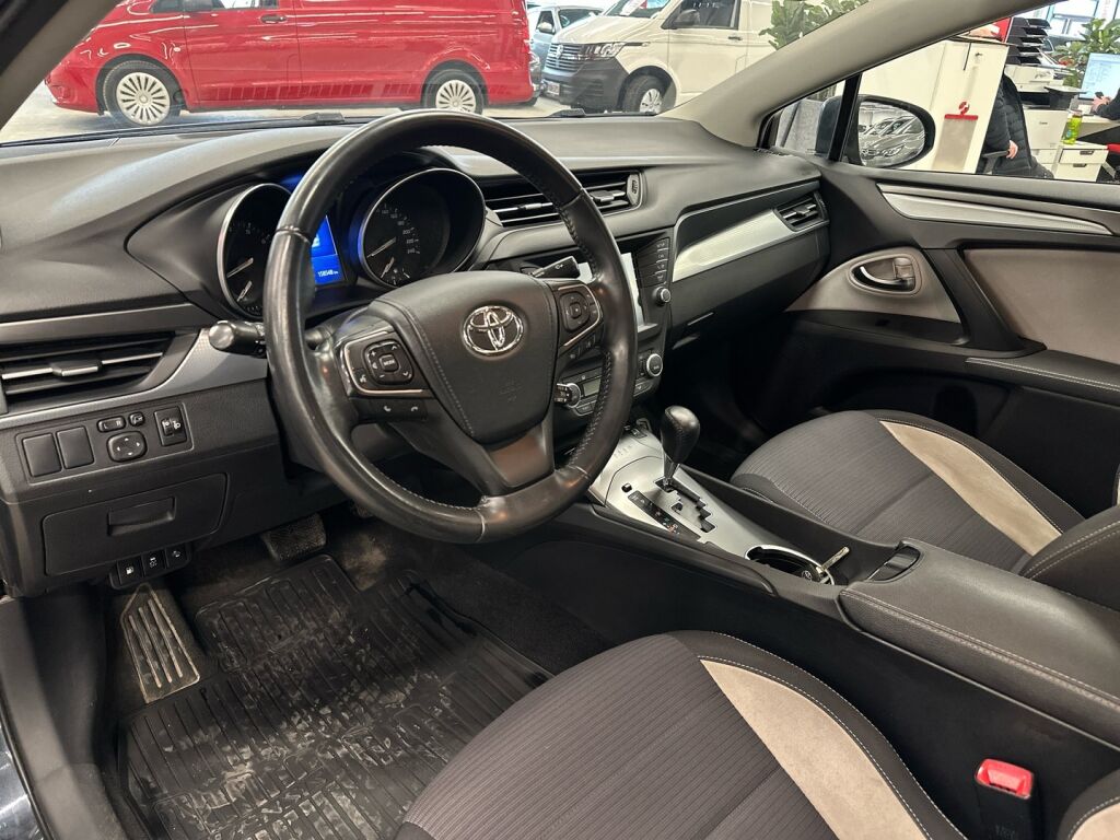 Toyota Avensis 2016 Harmaa
