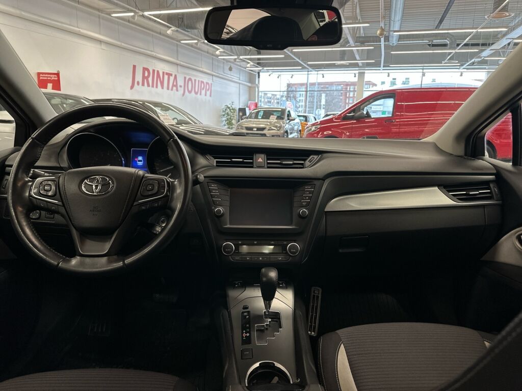 Toyota Avensis 2016 Harmaa