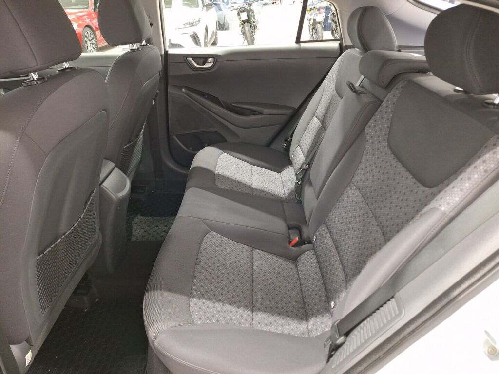 Hyundai IONIQ plug-in 2018 Valkoinen