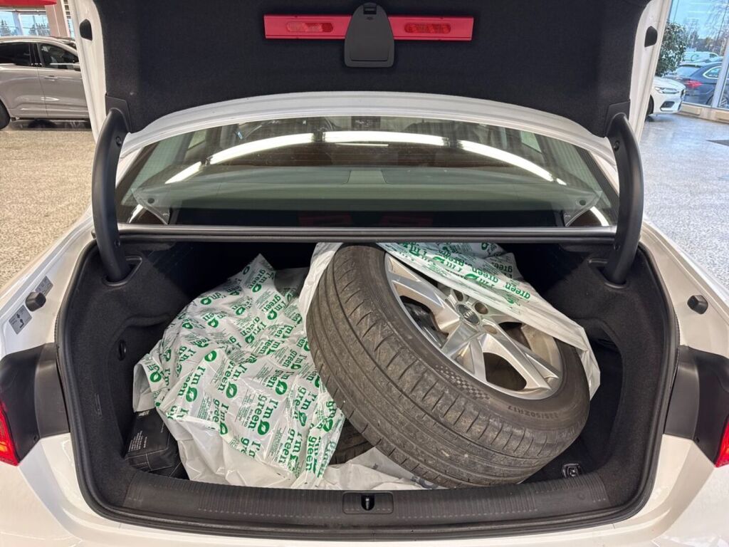 Audi A4 2016 Valkoinen