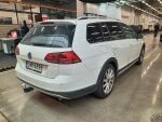Volkswagen Golf 2016 Valkoinen