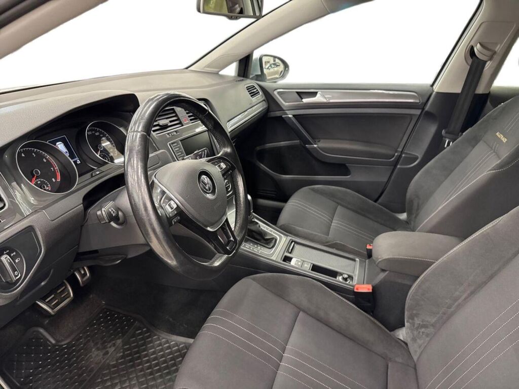 Volkswagen Golf 2016 Valkoinen
