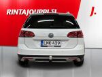 Volkswagen Golf 2016 Valkoinen