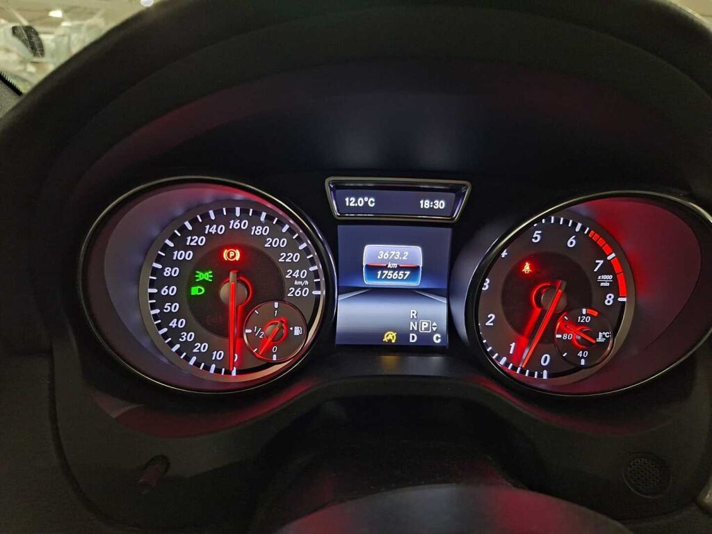 Mercedes-Benz CLA 2016 Valkoinen