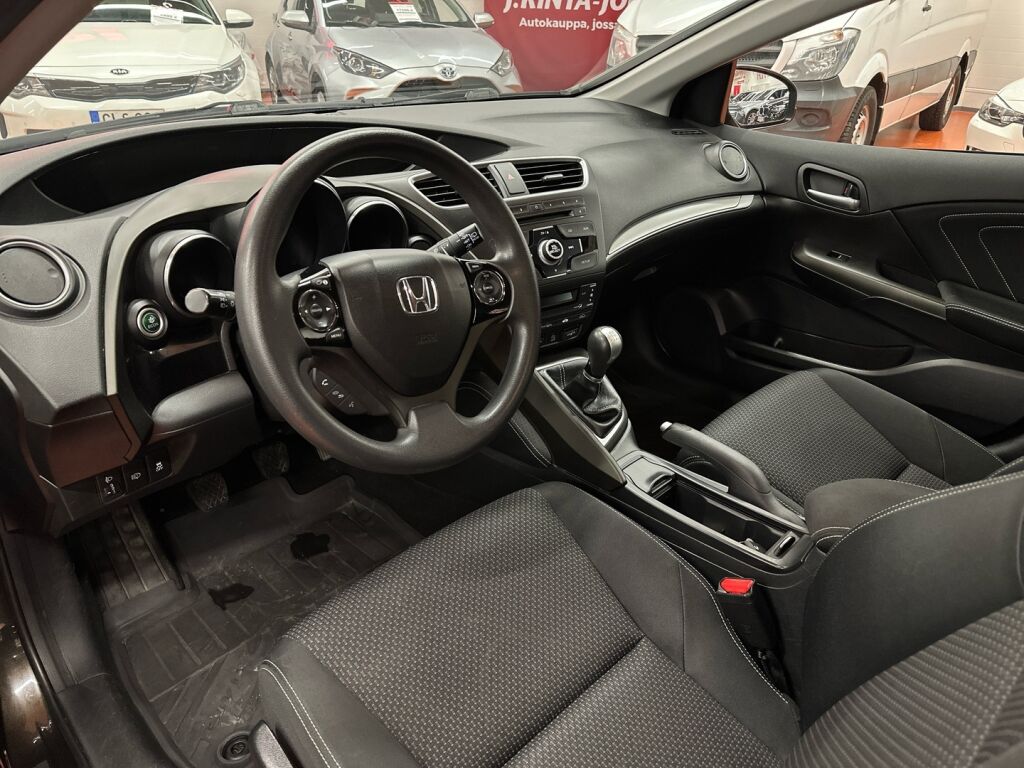 Honda Civic 2016 Ruskea (beige)