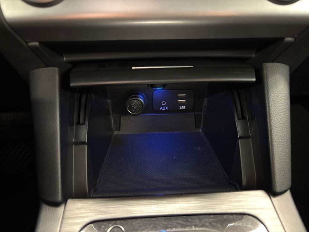Subaru Outback 2016 Punainen