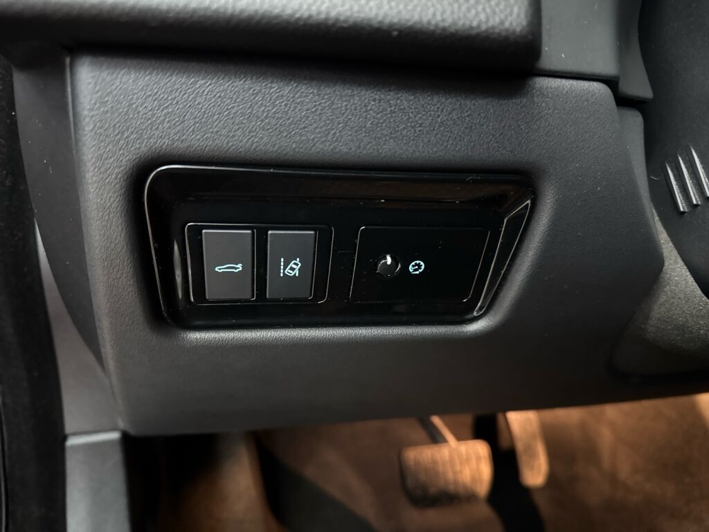 Jaguar XF 2016 Punainen