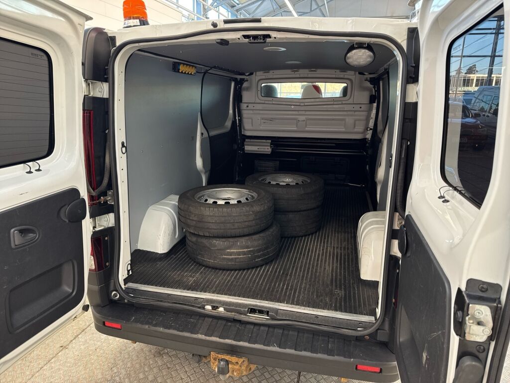 Renault Trafic 2016 Valkoinen