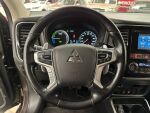 Mitsubishi Outlander PHEV 2016 Ruskea (beige)