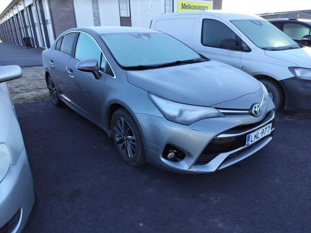 Toyota Avensis 2016 Harmaa