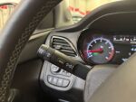 Opel Karl 2017 Punainen