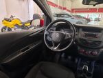 Opel Karl 2017 Punainen