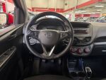 Opel Karl 2017 Punainen