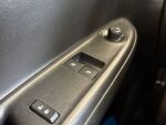 Opel Karl 2016 Sininen