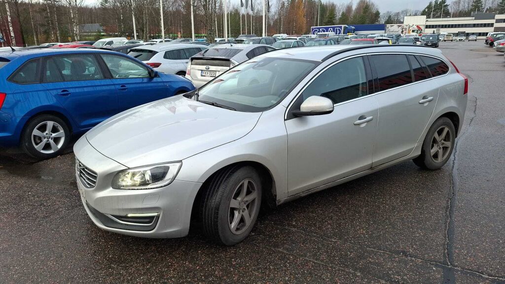 Volvo V60 2016 Harmaa