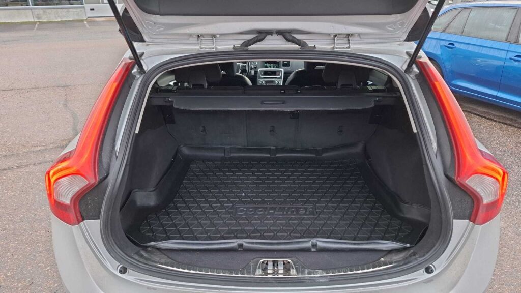 Volvo V60 2016 Harmaa