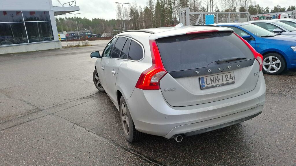 Volvo V60 2016 Harmaa