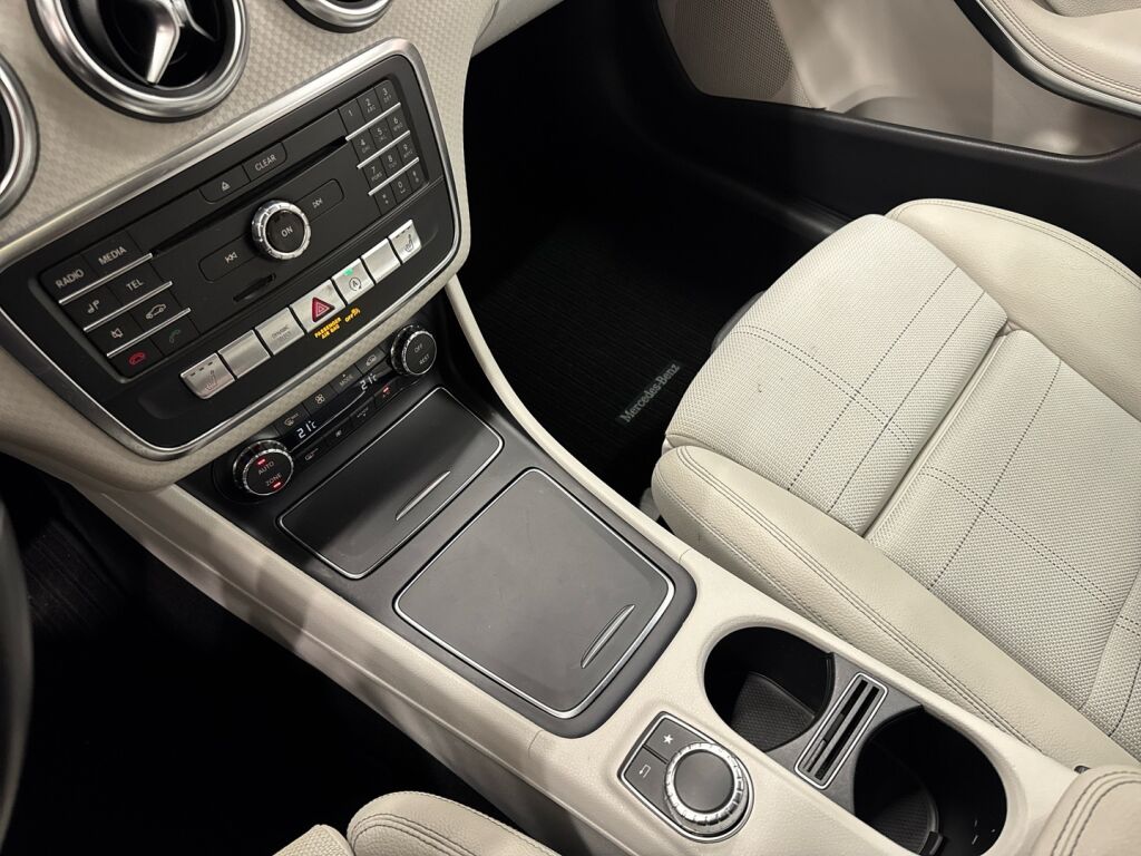 Mercedes-Benz A 2016 Sininen