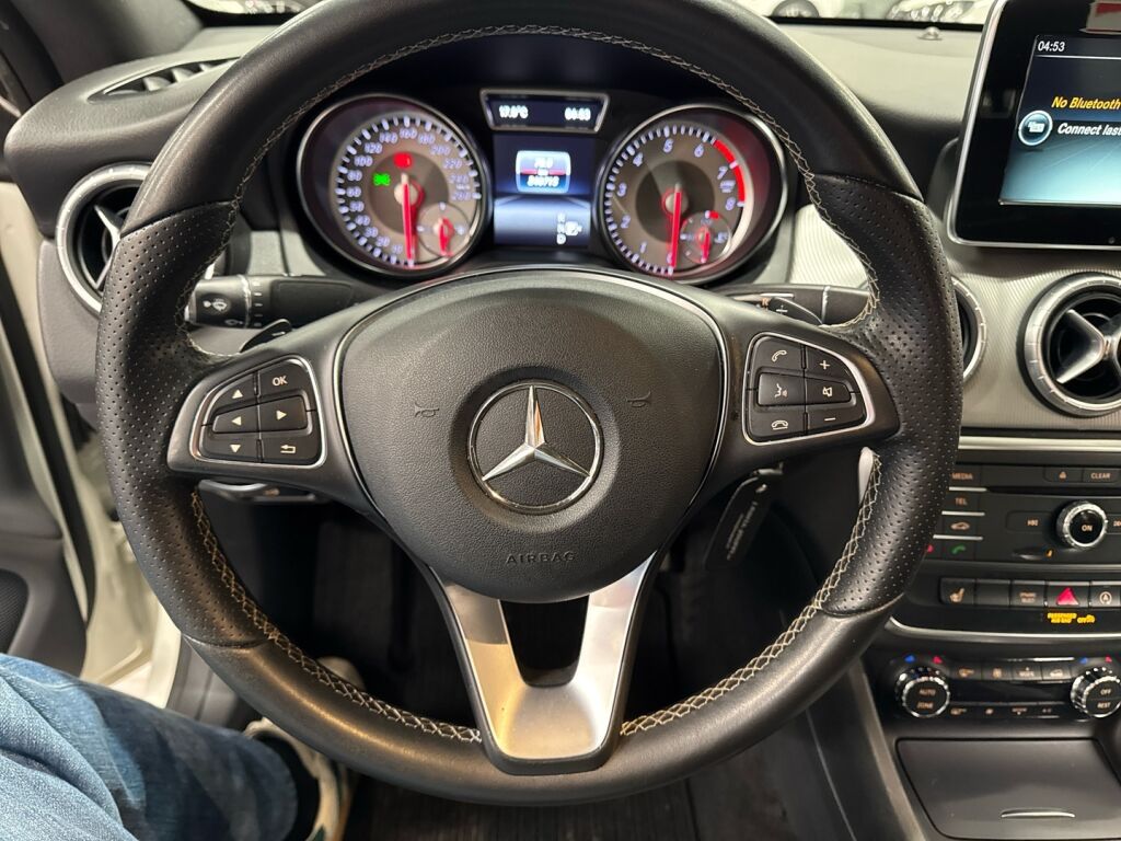 Mercedes-Benz CLA 2016 Valkoinen