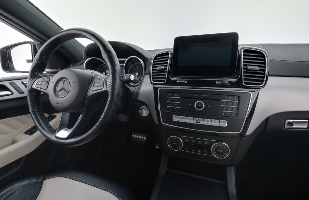 Mercedes-Benz GLE 2017 Valkoinen