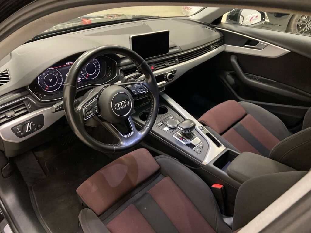Audi A4 2016 Musta