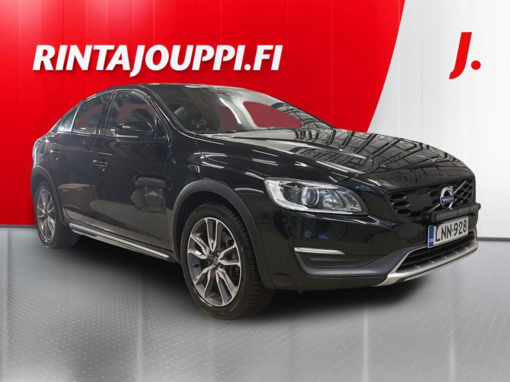 Volvo S60 Cross Country 2016 Musta
