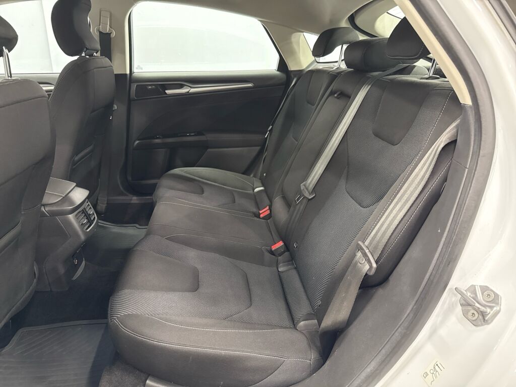 Ford Mondeo 2016 Valkoinen