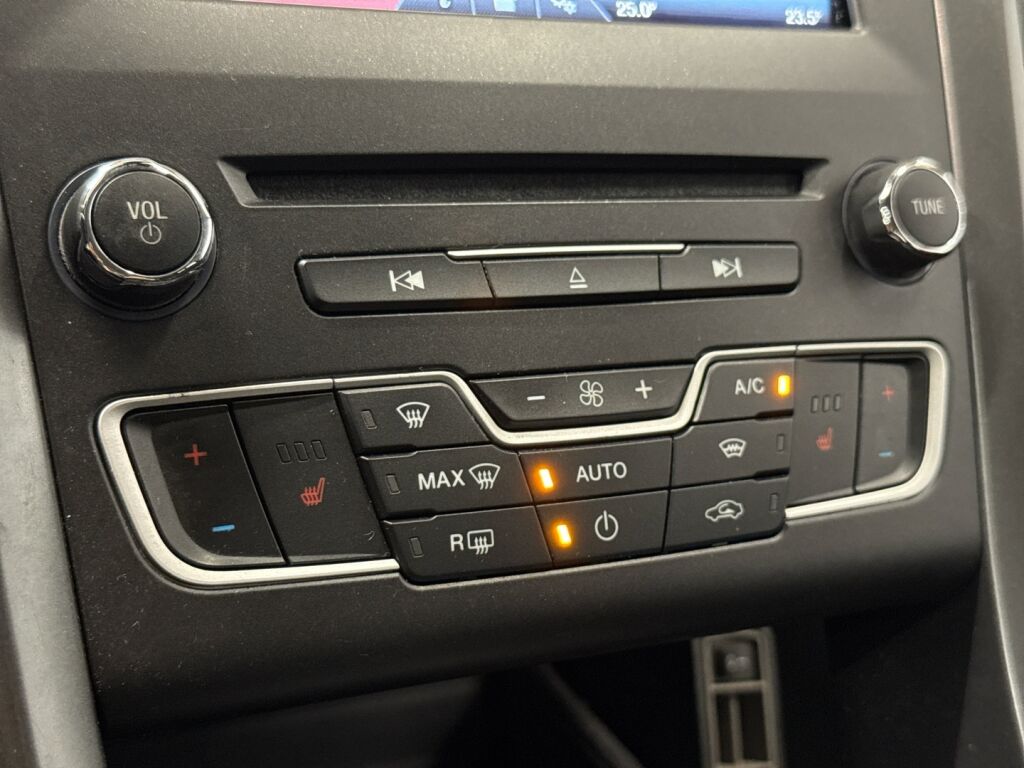 Ford Mondeo 2016 Valkoinen