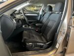 Volkswagen Passat 2016 Keltainen