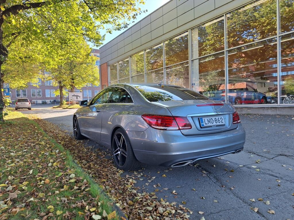 Mercedes-Benz E 2014 Harmaa