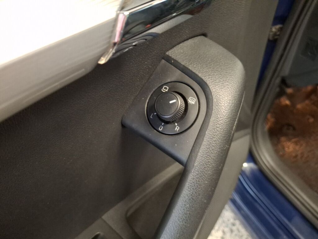 Skoda Octavia 2016 Sininen