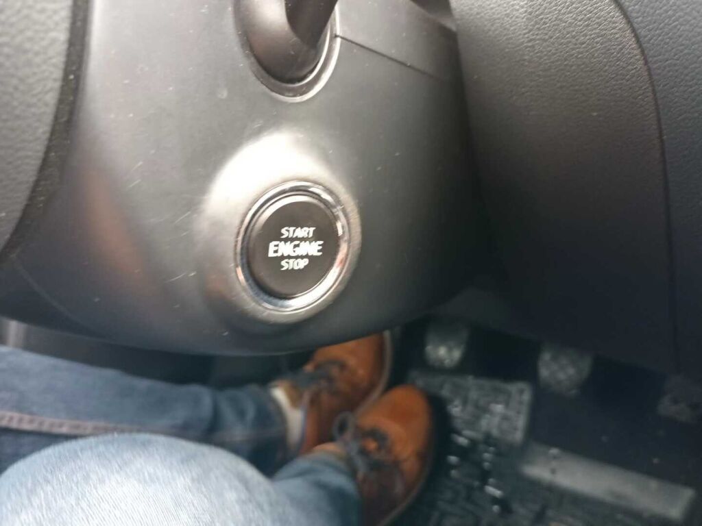 Skoda Octavia 2016 Musta