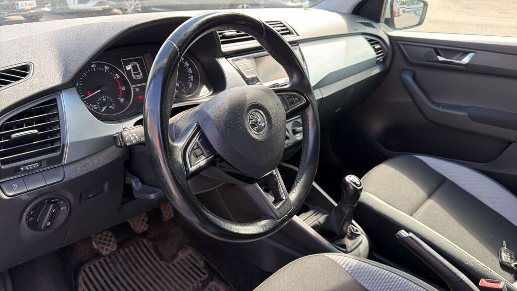 Skoda Fabia 2017 Valkoinen