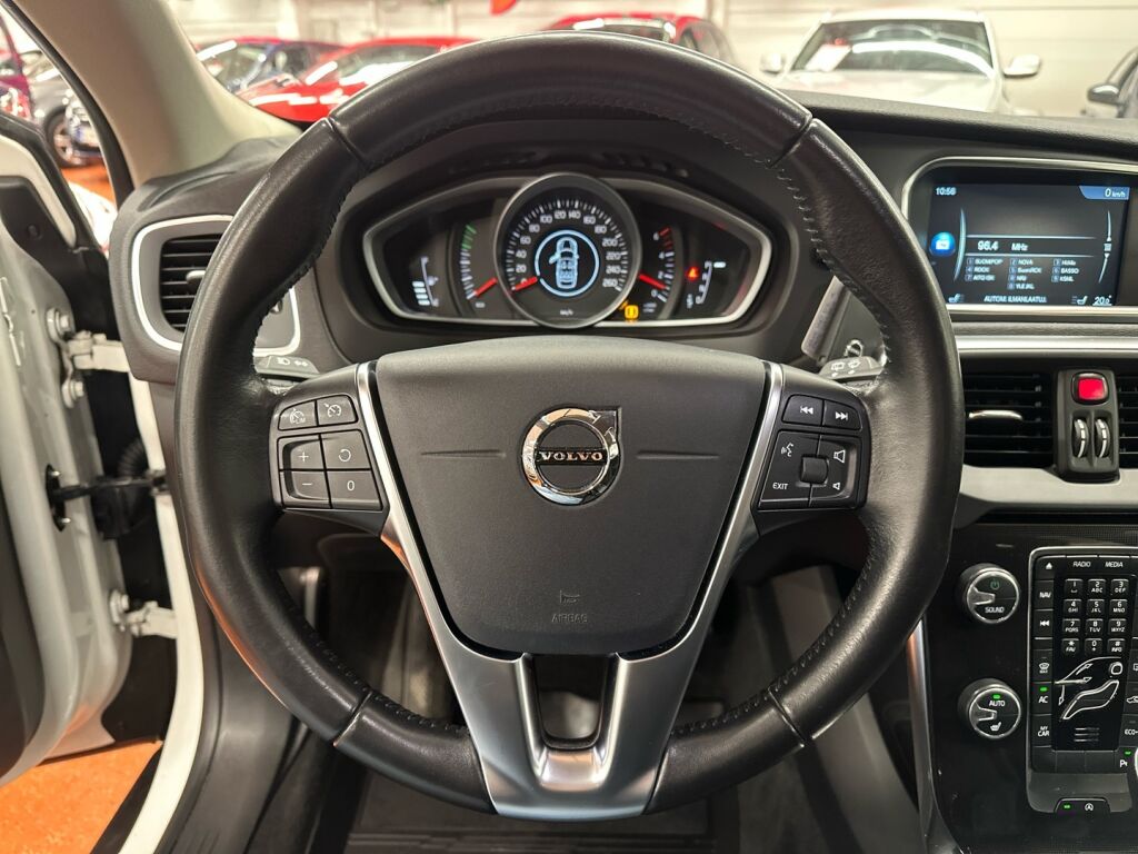 Volvo V40 Cross Country 2017 Valkoinen