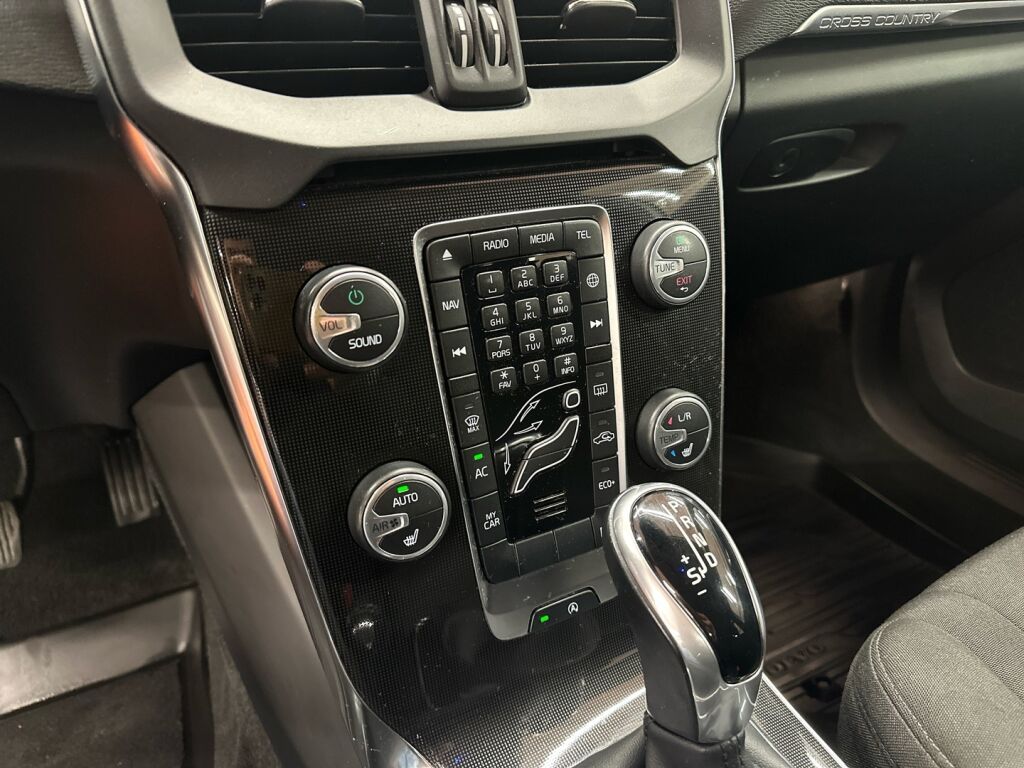 Volvo V40 Cross Country 2017 Valkoinen