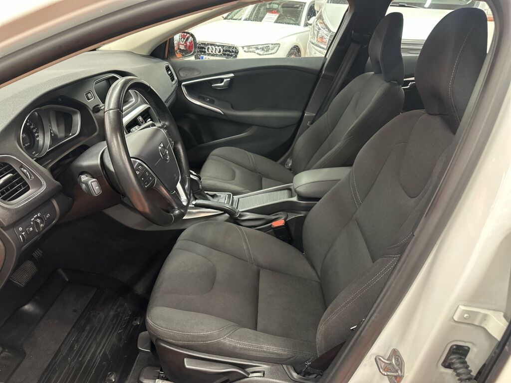 Volvo V40 Cross Country 2017 Valkoinen