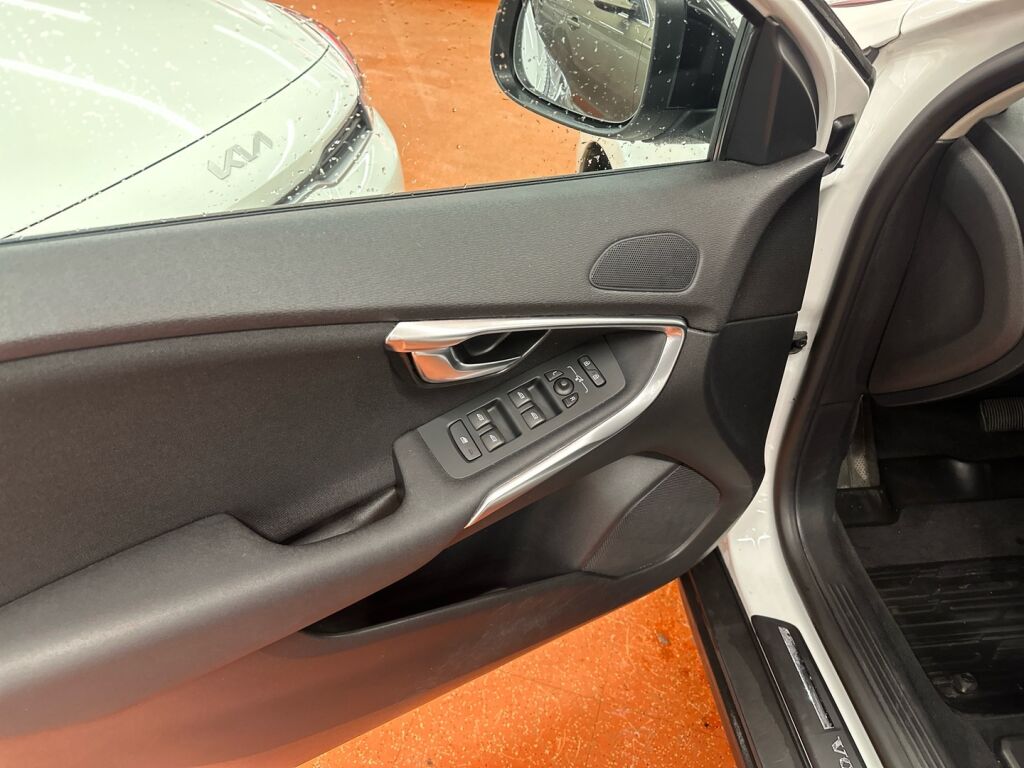 Volvo V40 Cross Country 2017 Valkoinen