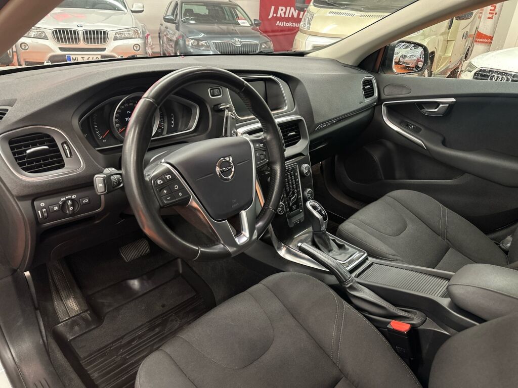 Volvo V40 Cross Country 2017 Valkoinen