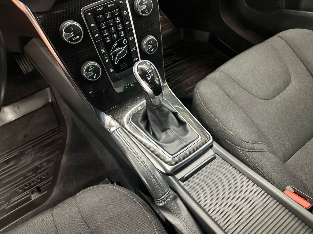 Volvo V40 Cross Country 2017 Valkoinen