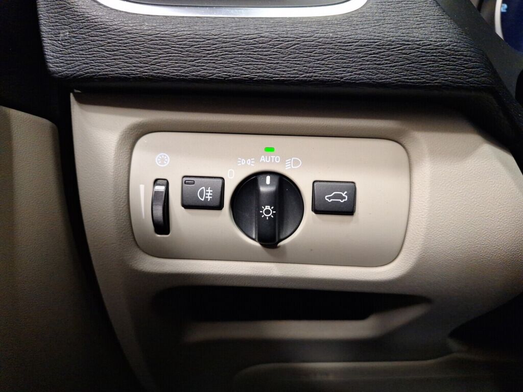 Volvo V40 Cross Country 2017 Valkoinen