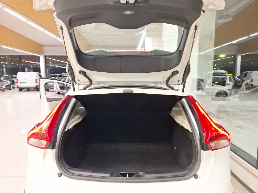 Volvo V40 Cross Country 2017 Valkoinen