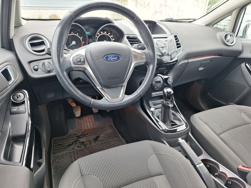 Ford Fiesta 2017 Valkoinen
