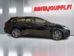 Toyota Avensis 2017 Musta