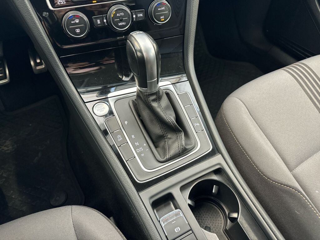 Volkswagen Golf 2017 Harmaa