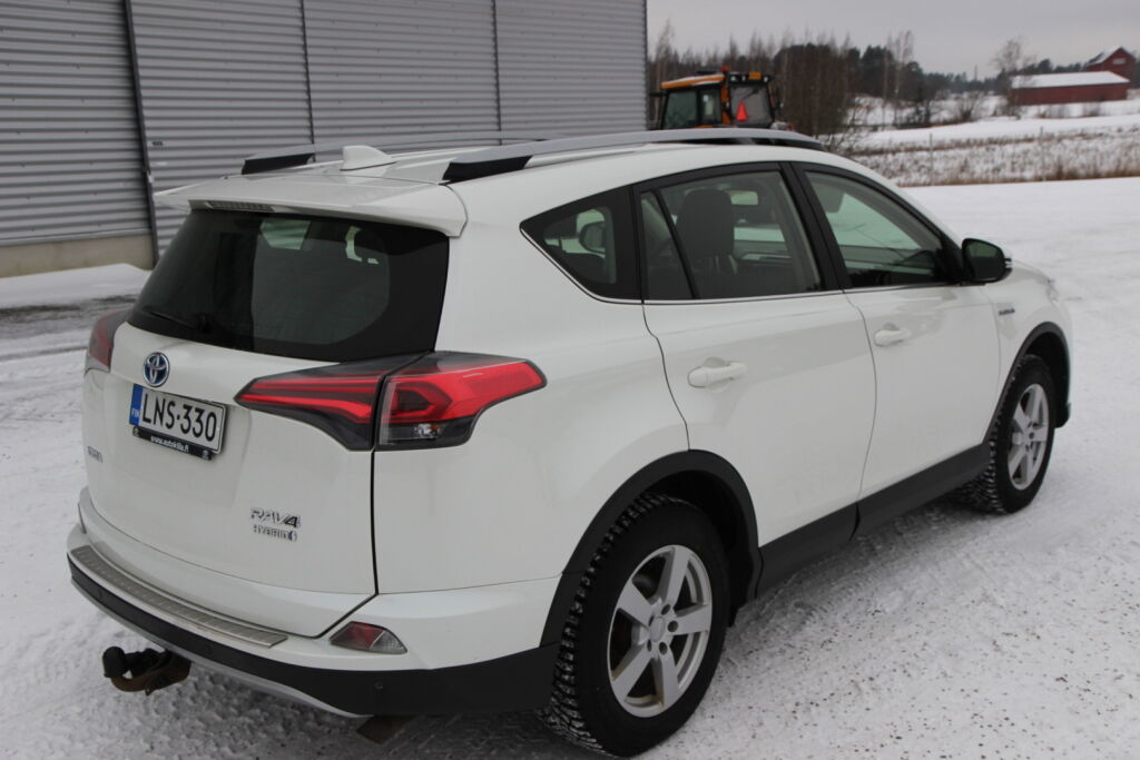 Toyota RAV4 2017 Valkoinen