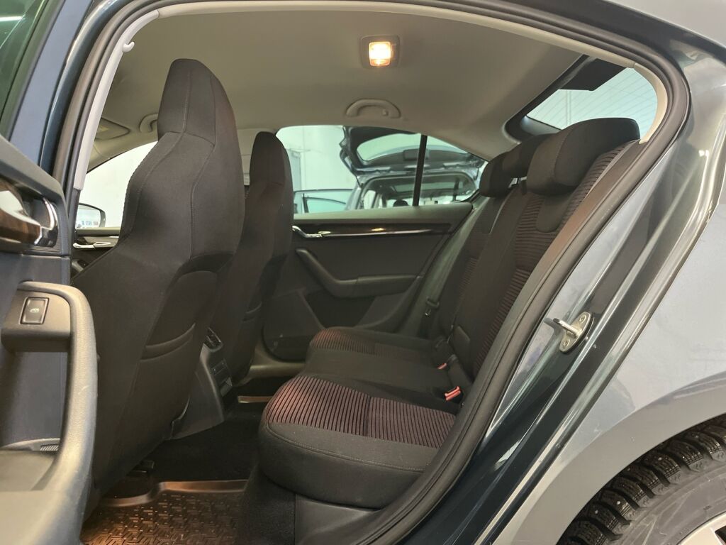 Skoda Octavia 2017 Harmaa