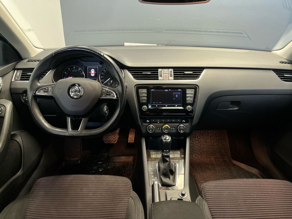 Skoda Octavia 2017 Harmaa