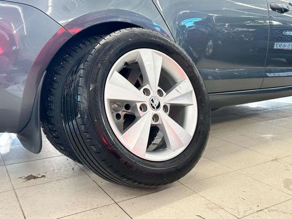 Skoda Octavia 2017 Harmaa